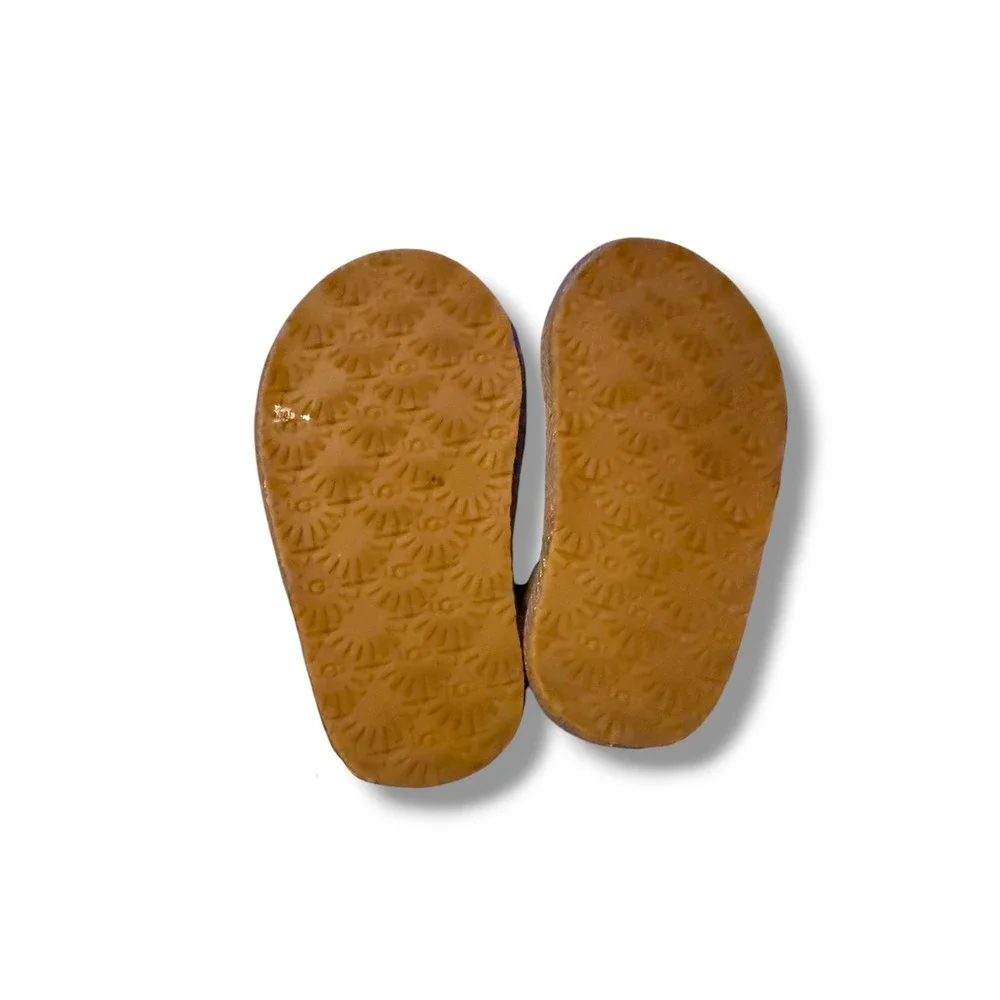 UGG Fluff Yeah Slide Sandals Toddler Size 7 Charcoal Gray Sheepskin Slingback‎